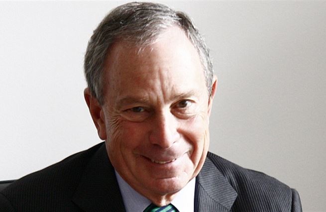 Michael Bloomberg: Selfmademan černým koněm amerických voleb?
