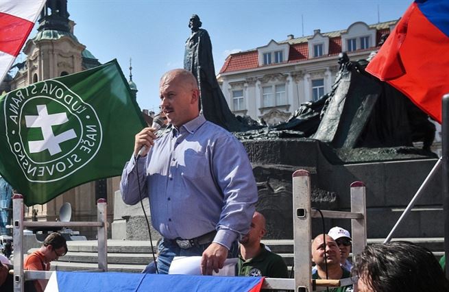 Slovensko: voličská mobilizace smetla Kotlebu