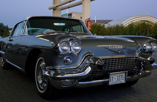 Co nám může křídlatý Cadillac říct o růstu nerovnosti bohatství