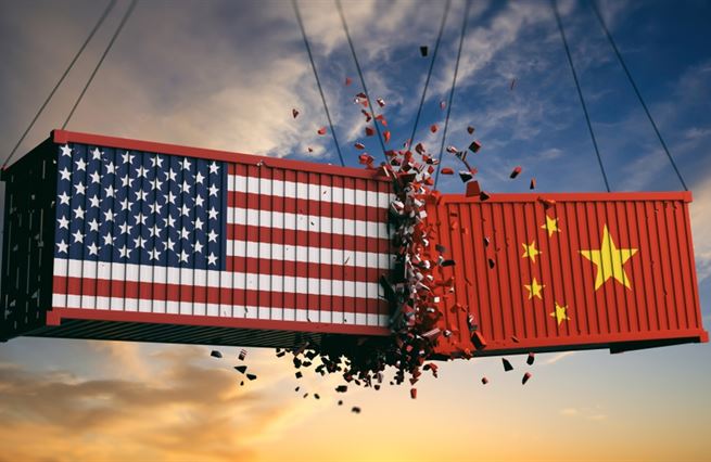 Obchodní válka Čínu posílí