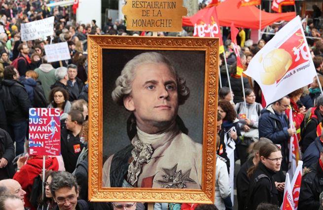 Francouzské odbory bouří proti reformě důchodů
