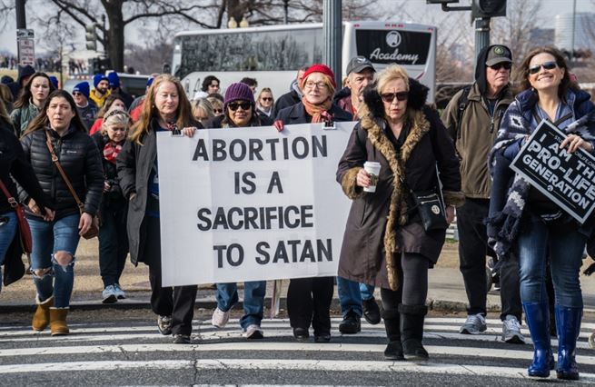 Boj o Nejvyšší soud a potratové volby