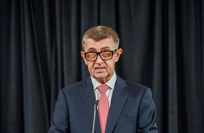 Česko zůstane Babišovo. Covidovému zmaru navzdory