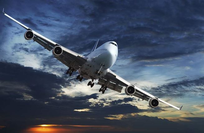 Klinickou smrt střídají nové turbulence. Co dusí letecký byznys?