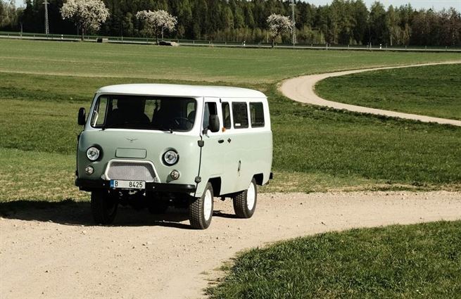 UAZ-2206 aka buchanka