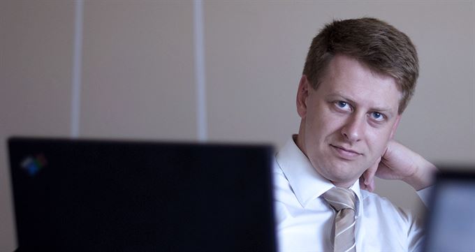 Kdo udělal díru do penzijních fondů?